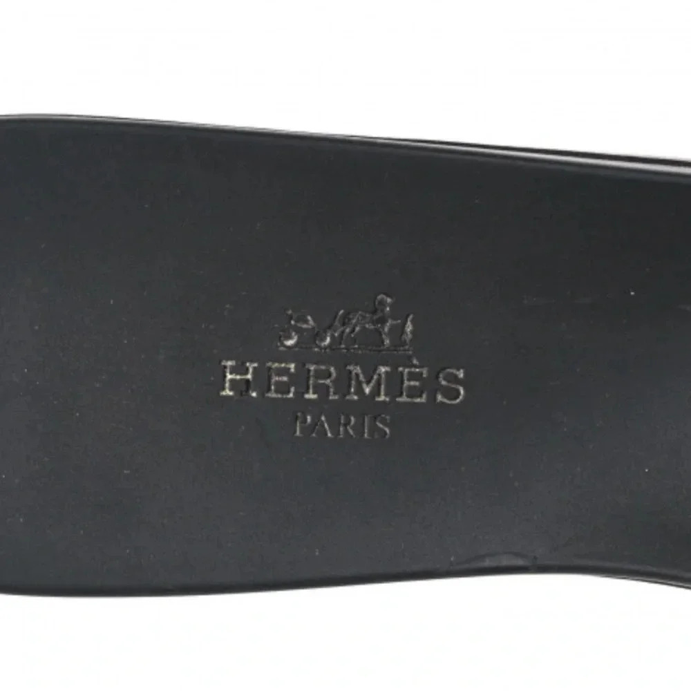 Hermes Aloha Sandals
Rubber - Picture 12 of 12